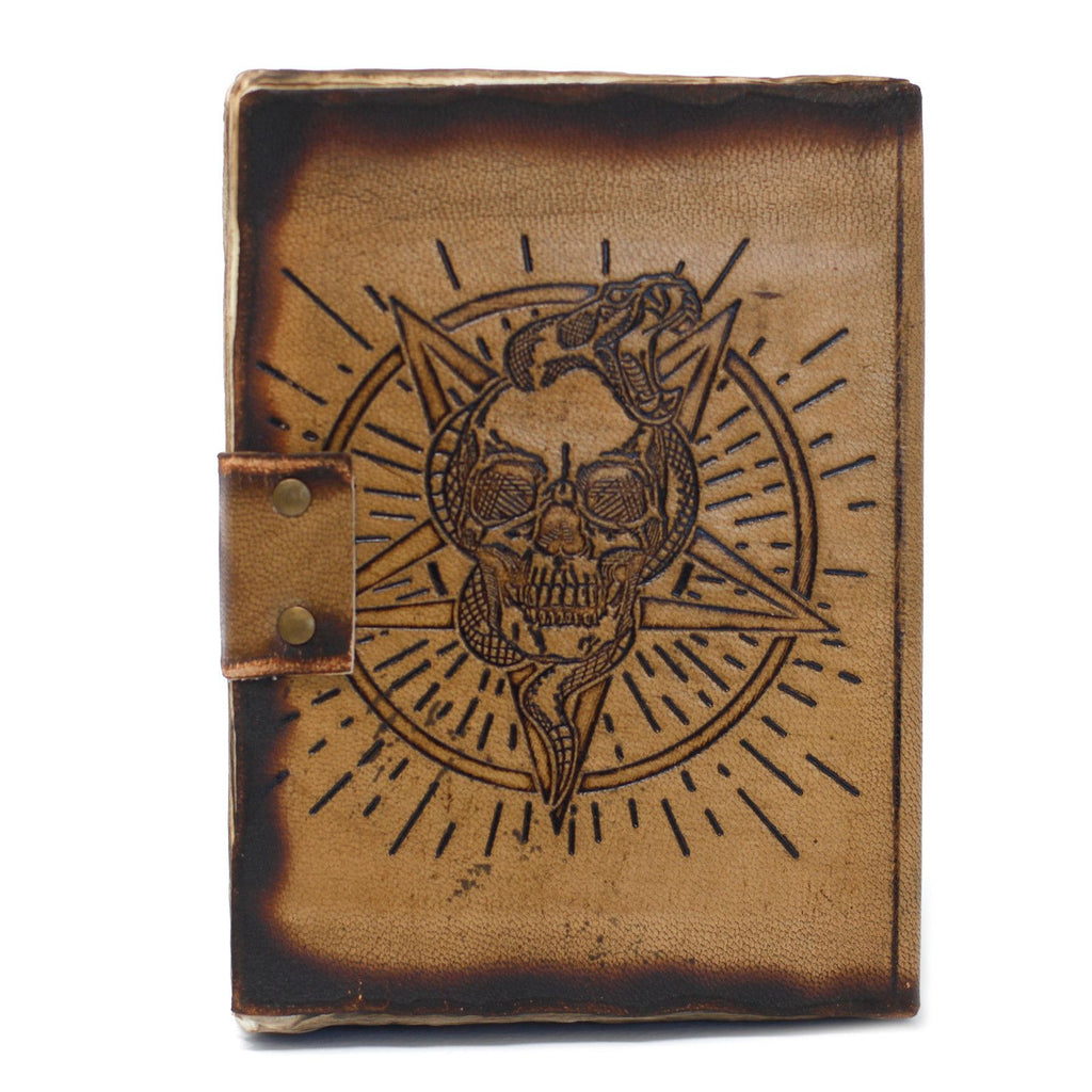 Carnet en Cuir – Pentagone & Crâne avec Brûlures – 18×13 cm
