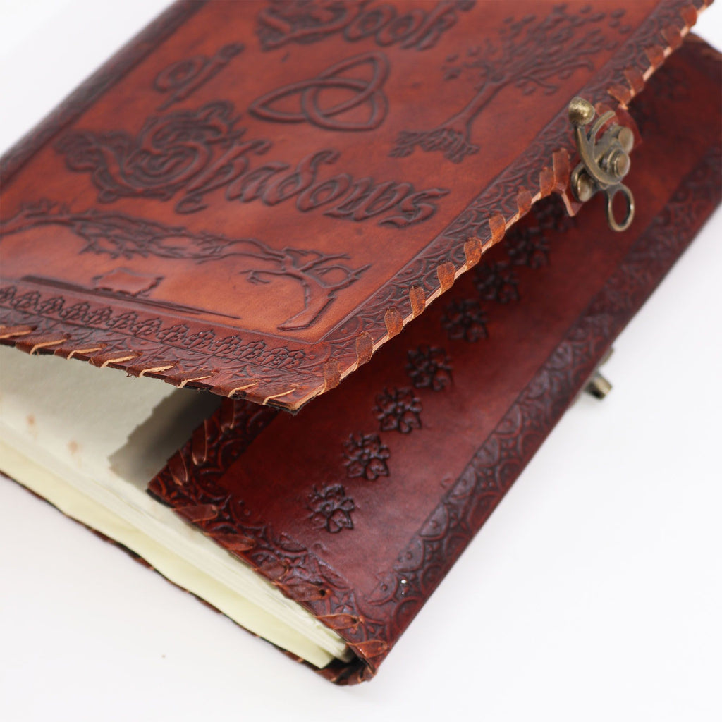 Grand Livre des Ombres – Tan Foncé – 200 pages Deckle – 25×18×3 cm
