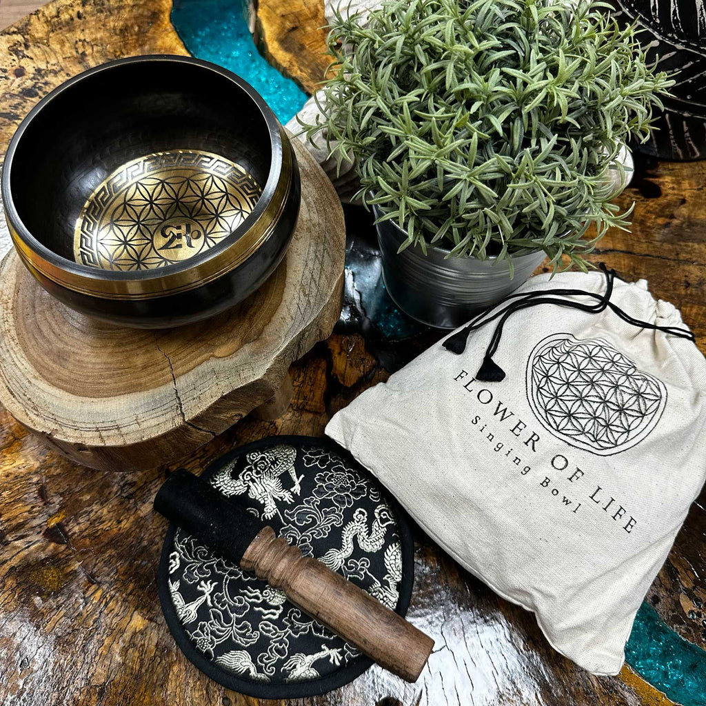 Coffret Bol Tibétain Gravé – Fleur de Vie – 14 cm