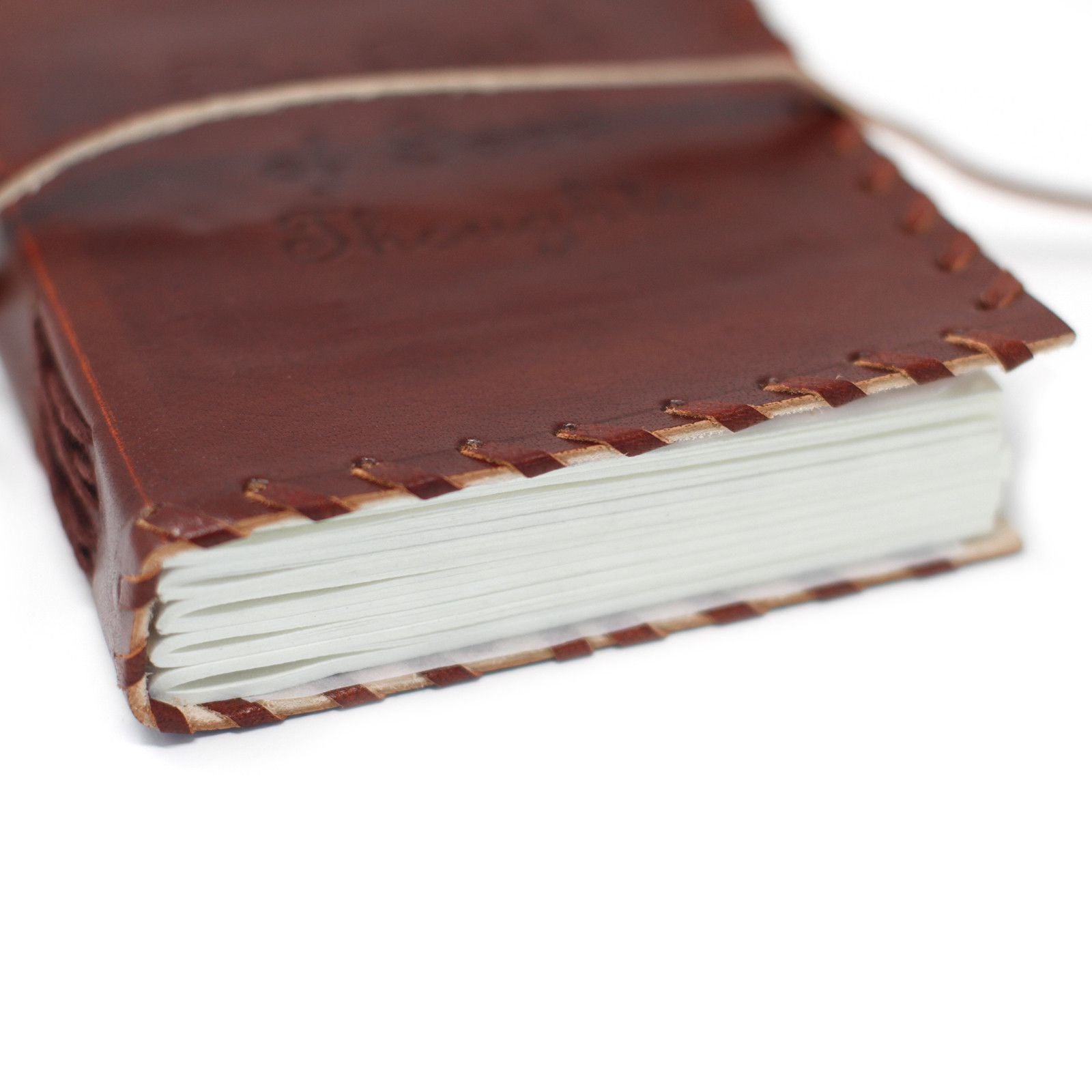 Carnet en Cuir – Book of Thoughts à Enroulement – 15×10 cm
