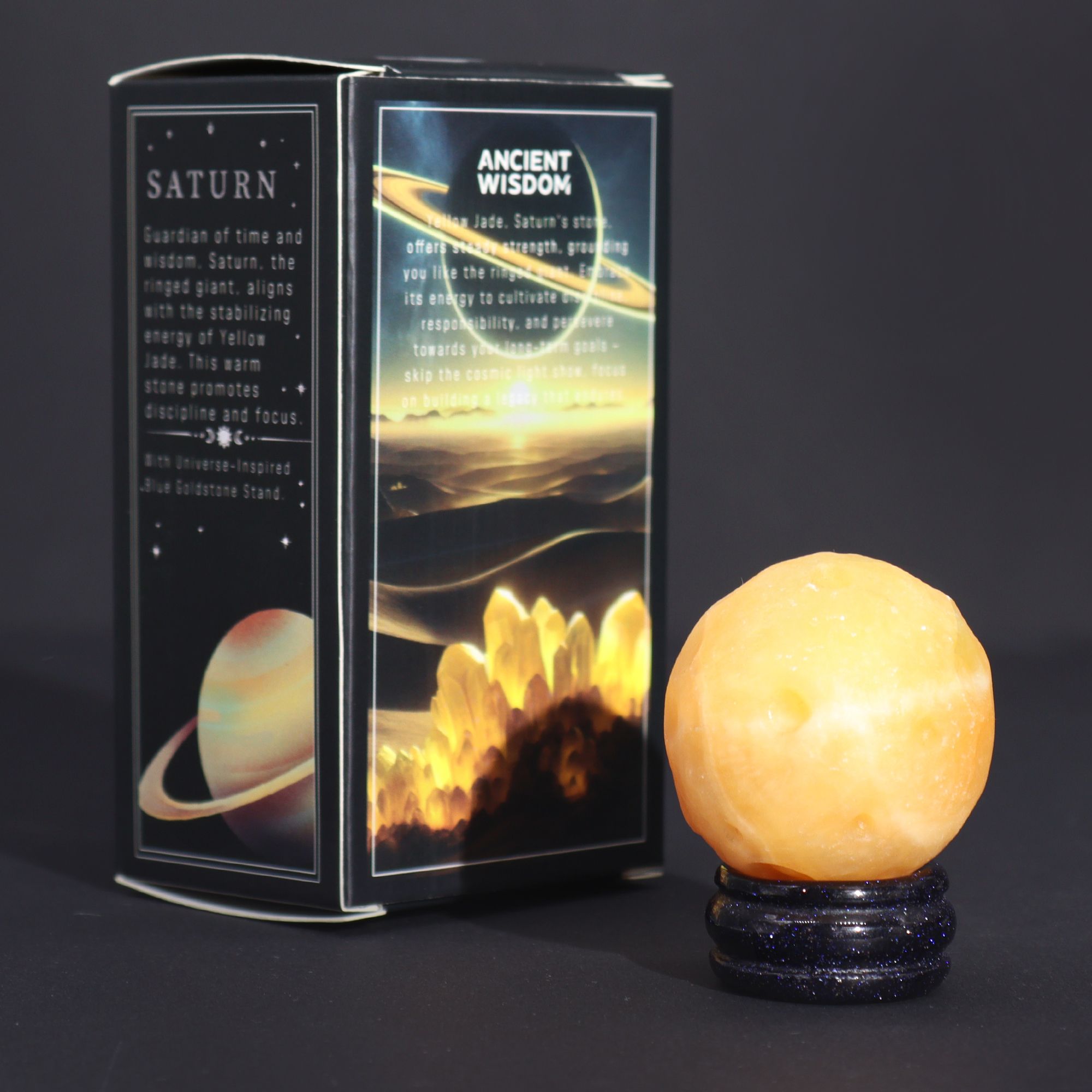 Sphère Jade Jaune – Planète Saturne – Sur Socle Solis Goldstone – 40 mm