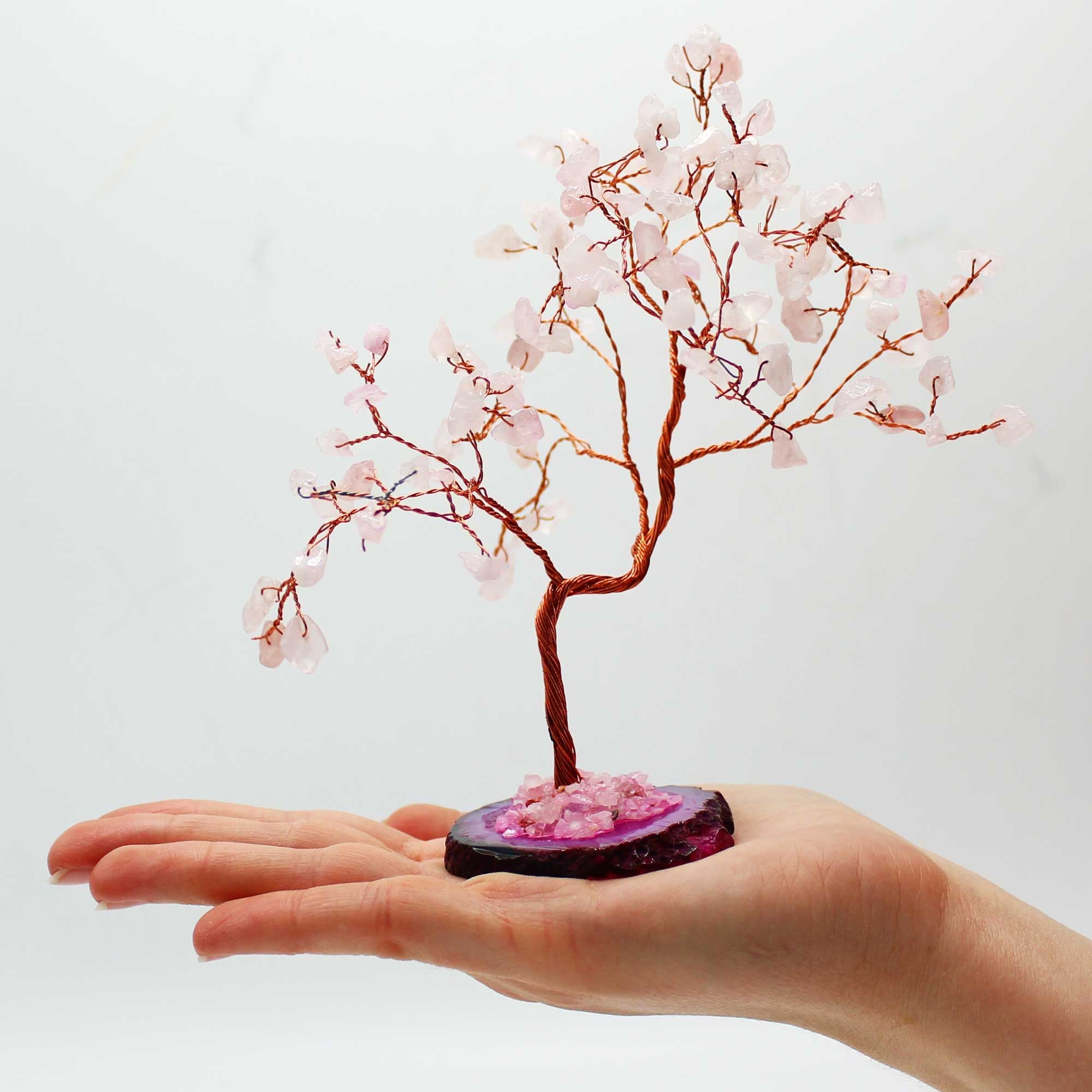 Grand Arbre de Gemmes – Quartz Rose sur base en Agate Rose – 100 Pierres