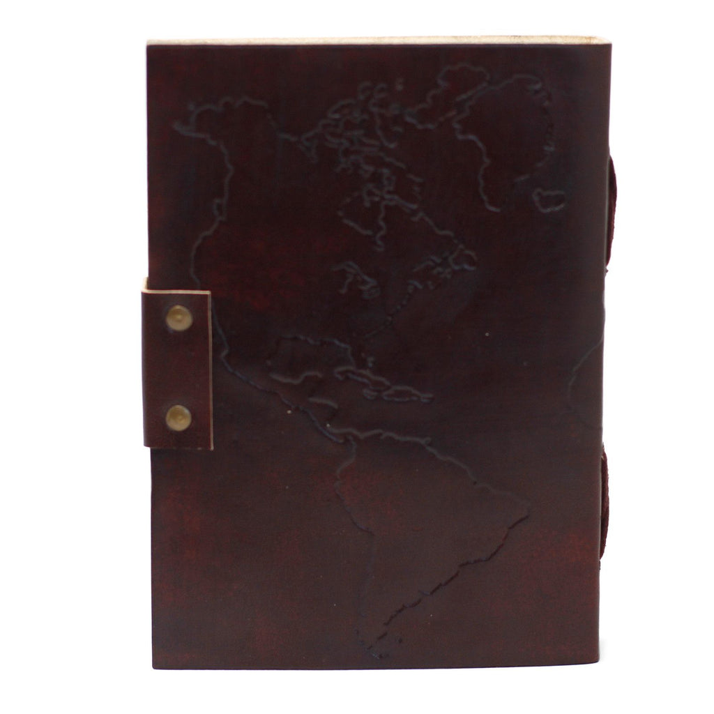Carnet en Cuir – Carte du Monde Gravée – 18×13 cm
