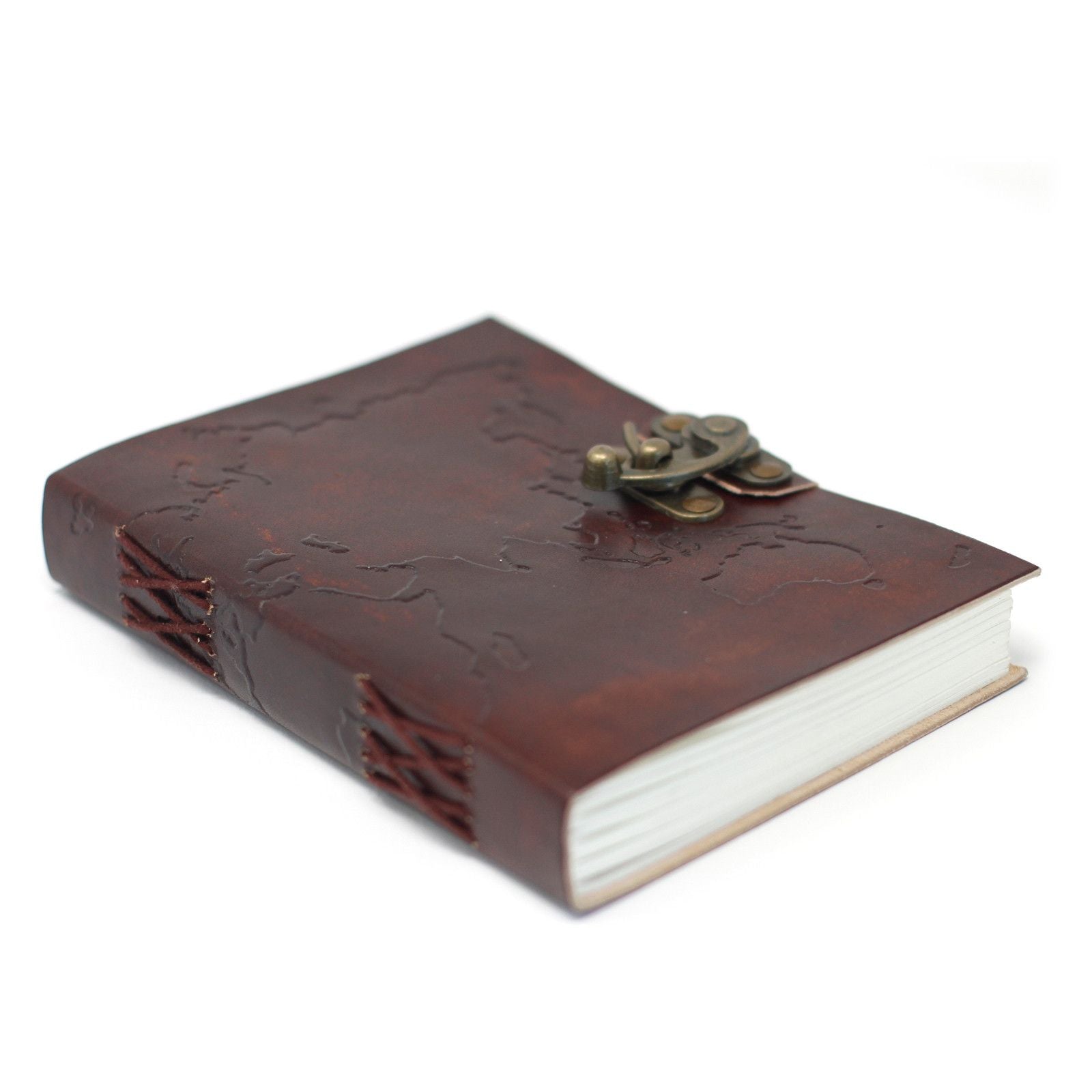 Carnet en Cuir – Carte du Monde Gravée – 18×13 cm