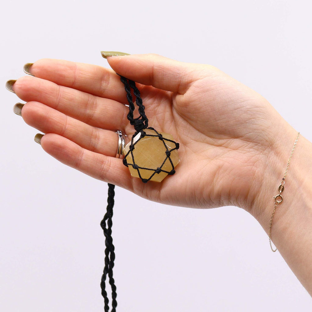 Pendentif Hexagone Macramé – Quartz Jaune (Citrine)