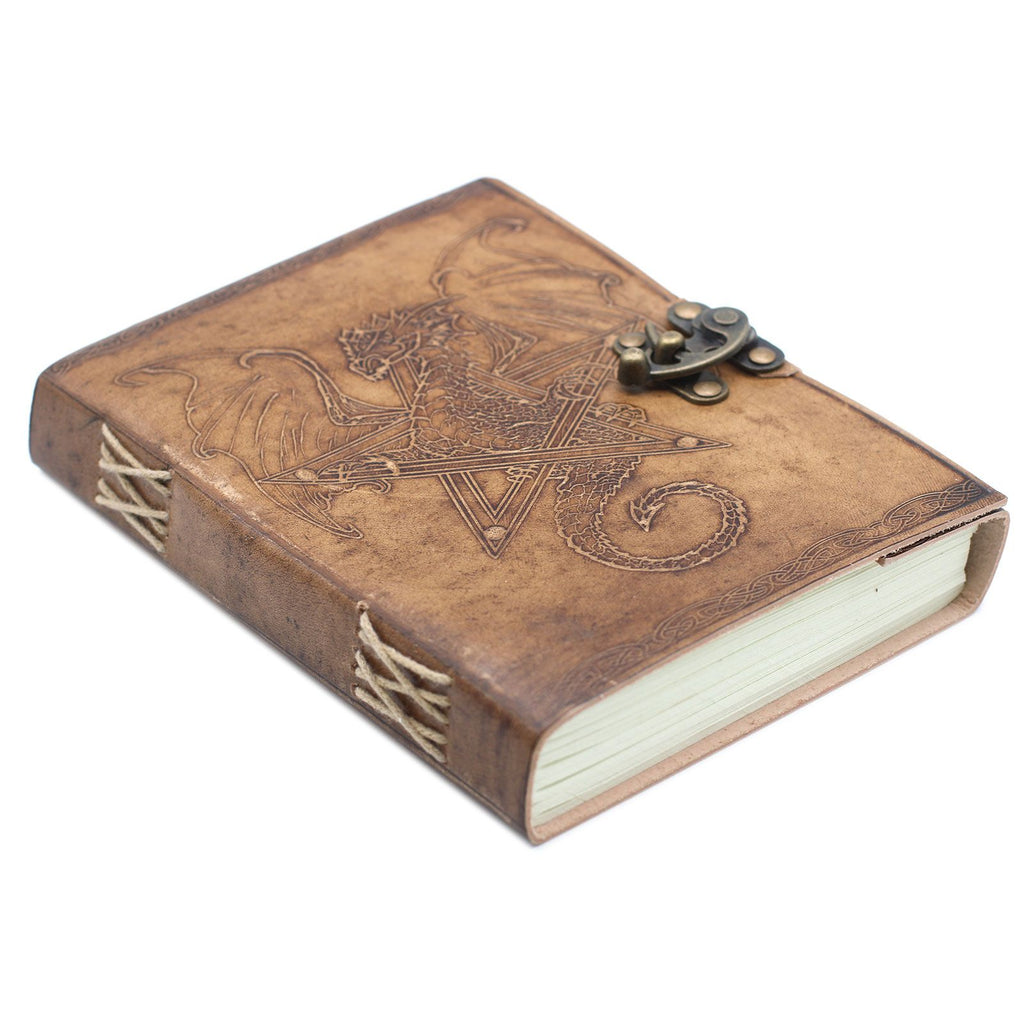 Carnet en Cuir – Dragon Gravé – 20×15 cm