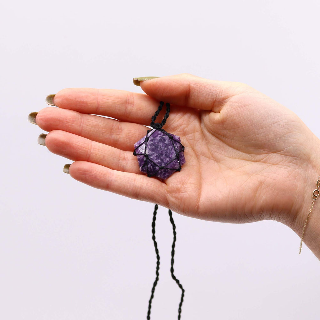 Pendentif Hexagone Macramé – Lépidolite