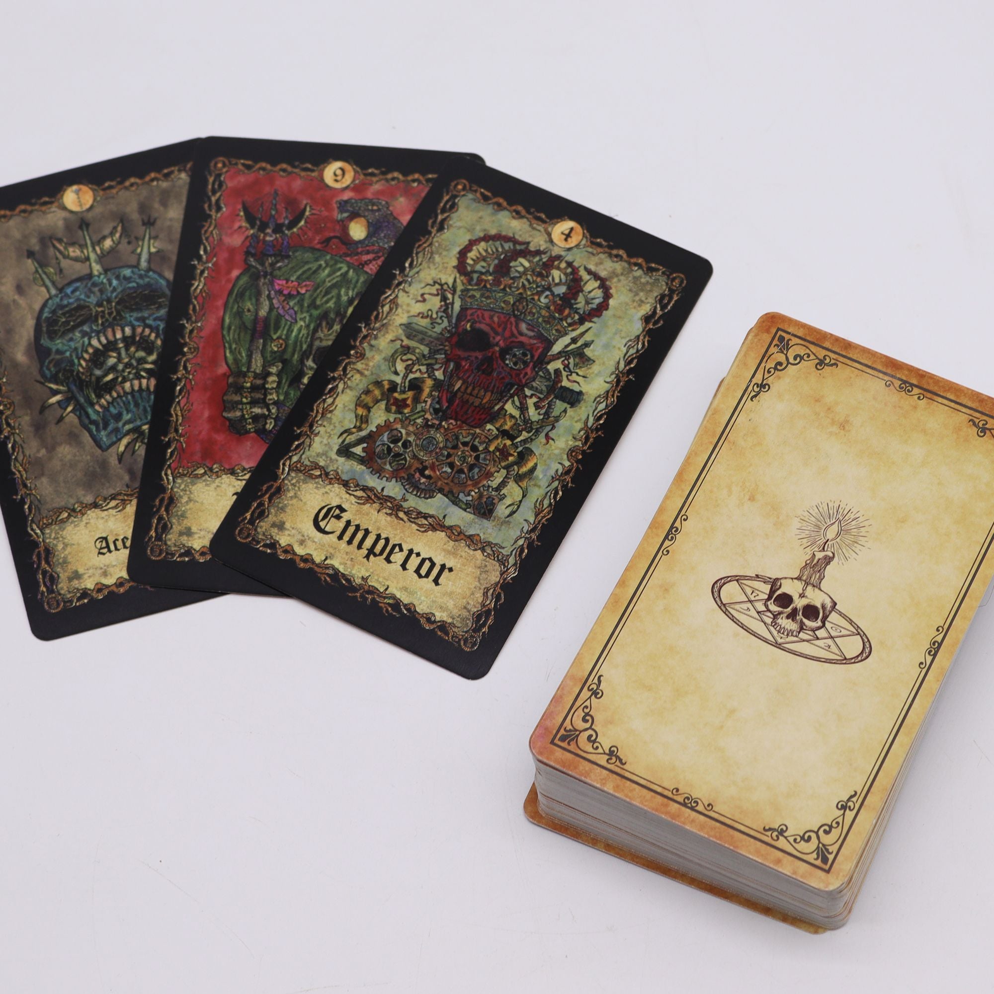 Jeu de Tarot – Requiem Arcana avec Livret