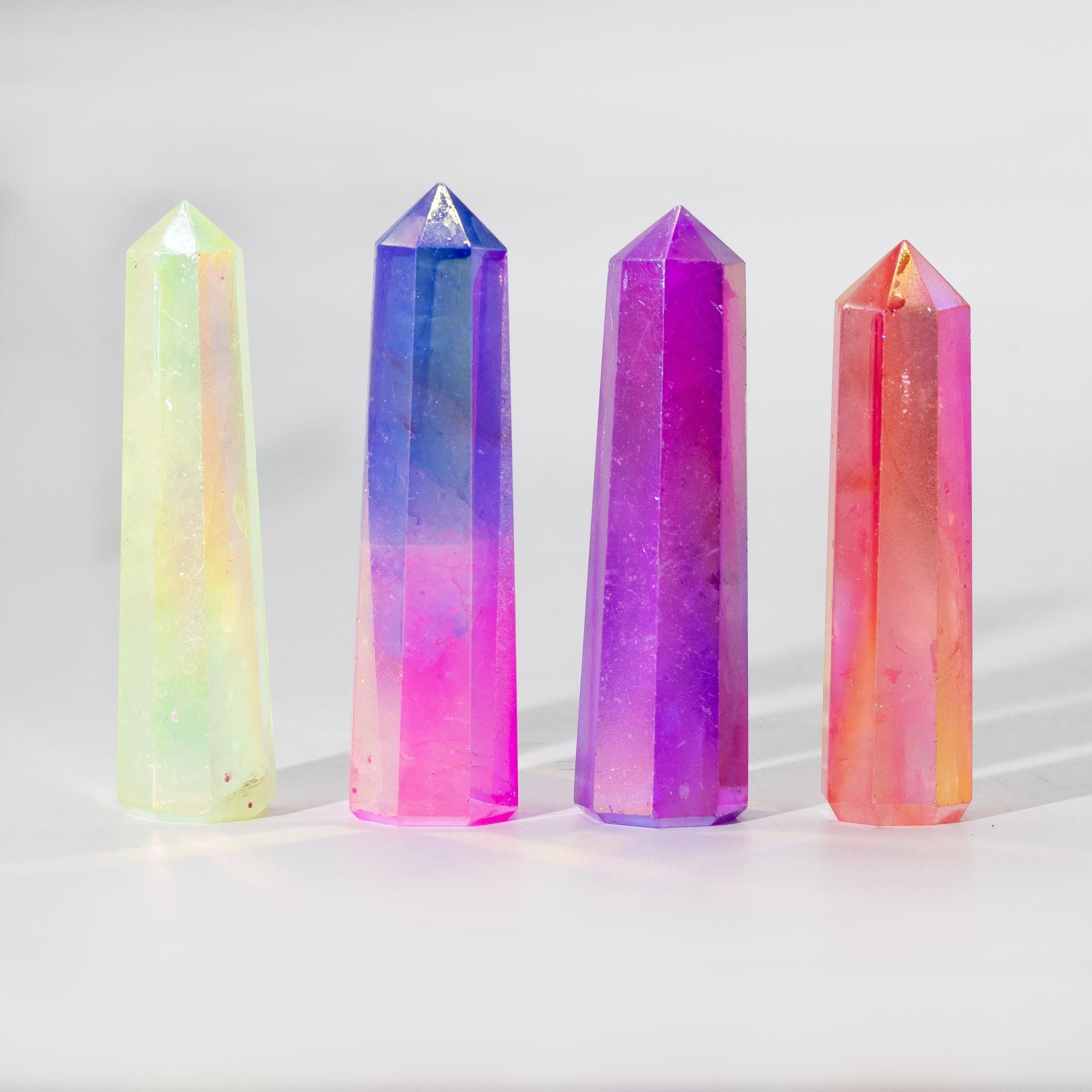 Obélisque en Quartz Aurora – Pêche & Doré – 9 cm