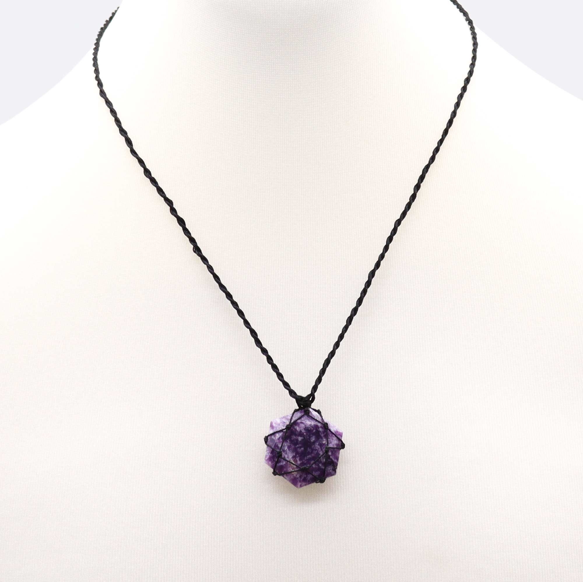 Pendentif Hexagone Macramé – Lépidolite