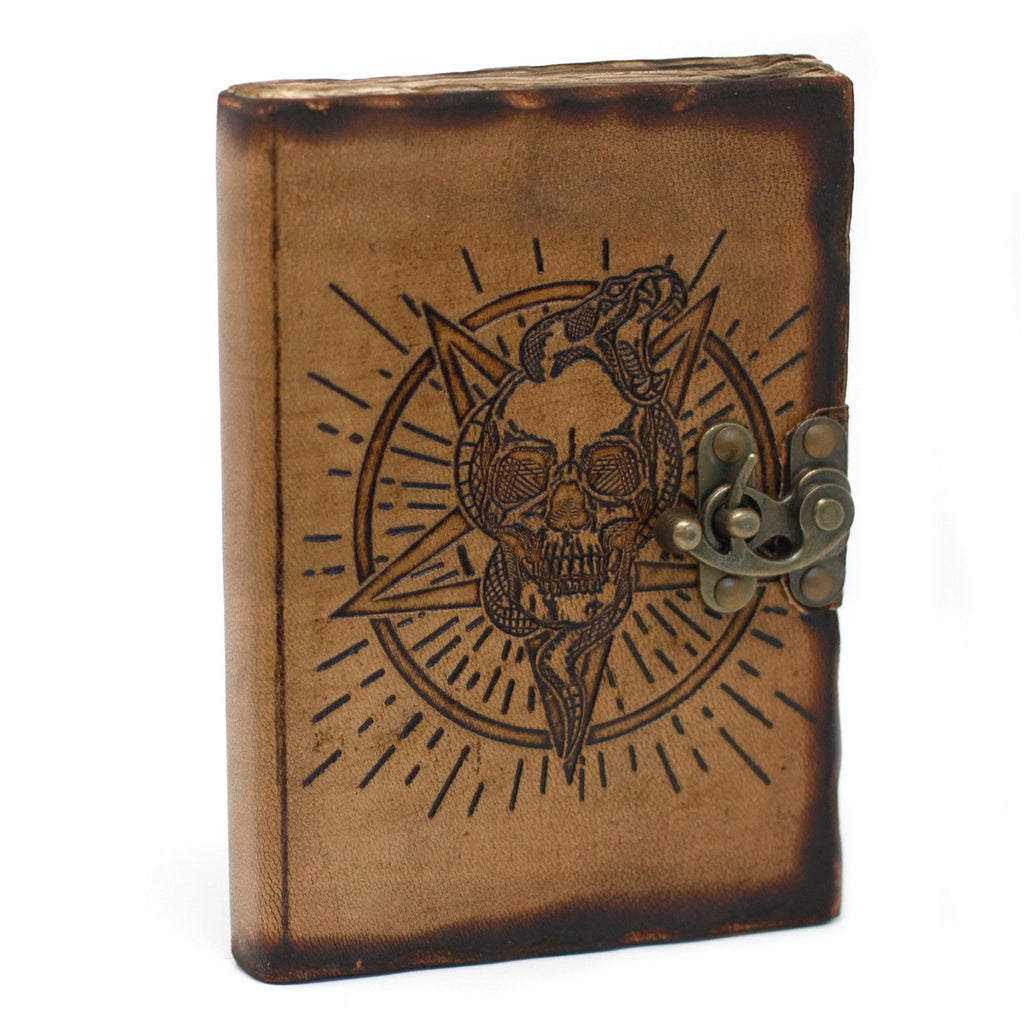 Carnet en Cuir – Pentagone & Crâne avec Brûlures – 18×13 cm