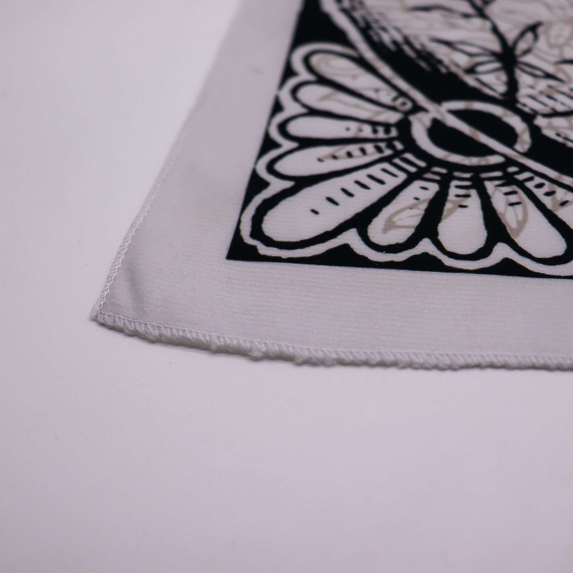 Tapis de Tirage Tarot – Mandala Solaire Sacré 75×75 cm • Support Sacré pour Tarot, Oracles & Pendule