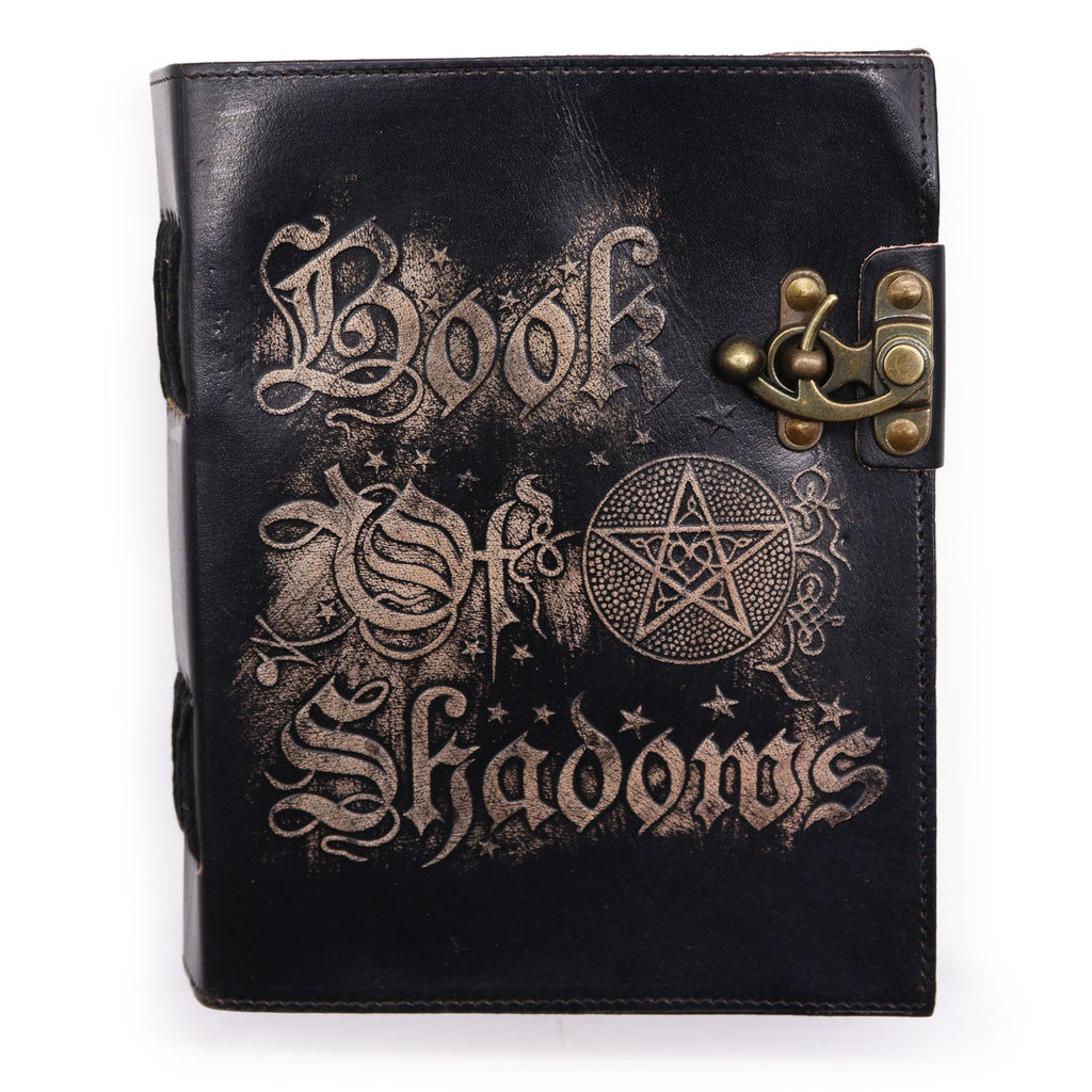 Livre des Ombres en Cuir – 200 pages Deckle – 15×21 cm