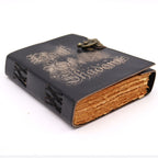 Livre des Ombres en Cuir – 200 pages Deckle – 15×21 cm
