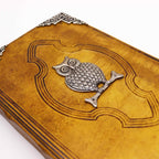 Grand Carnet en Cuir – Chouette Zinc – 200 pages Deckle – 26×18 cm