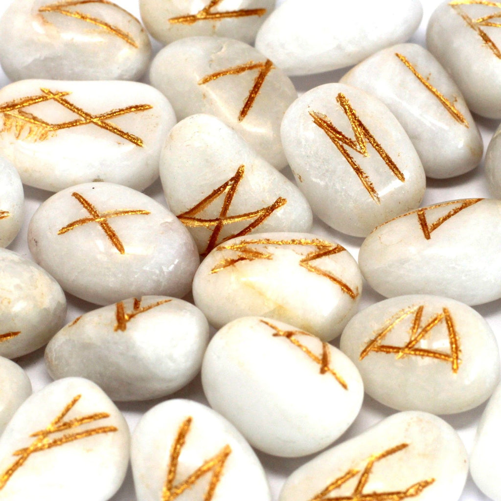 Runes Indiennes en Pochette – Agate Blanche