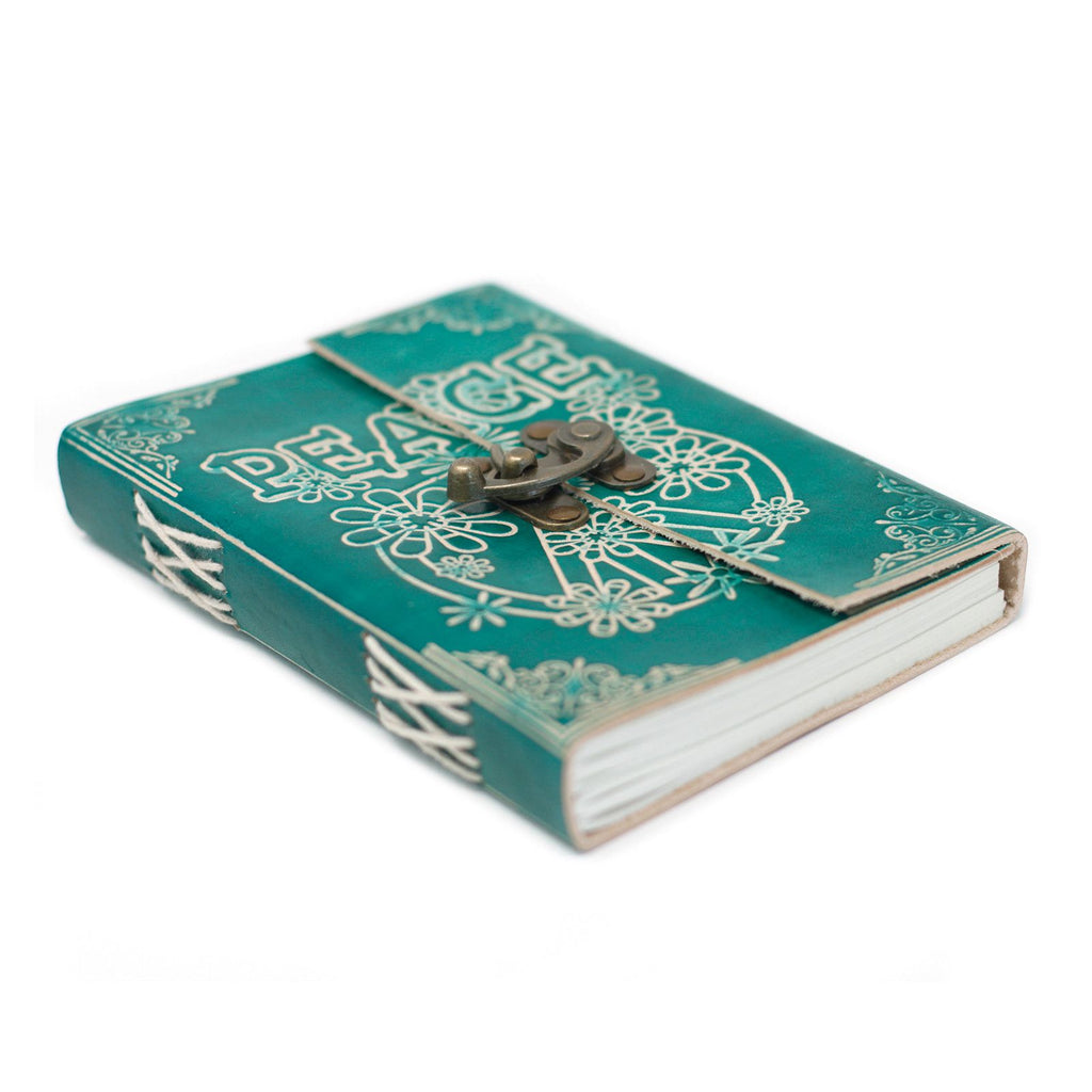 Carnet en Cuir – Peace Verte avec Cadenas – 18×13 cm