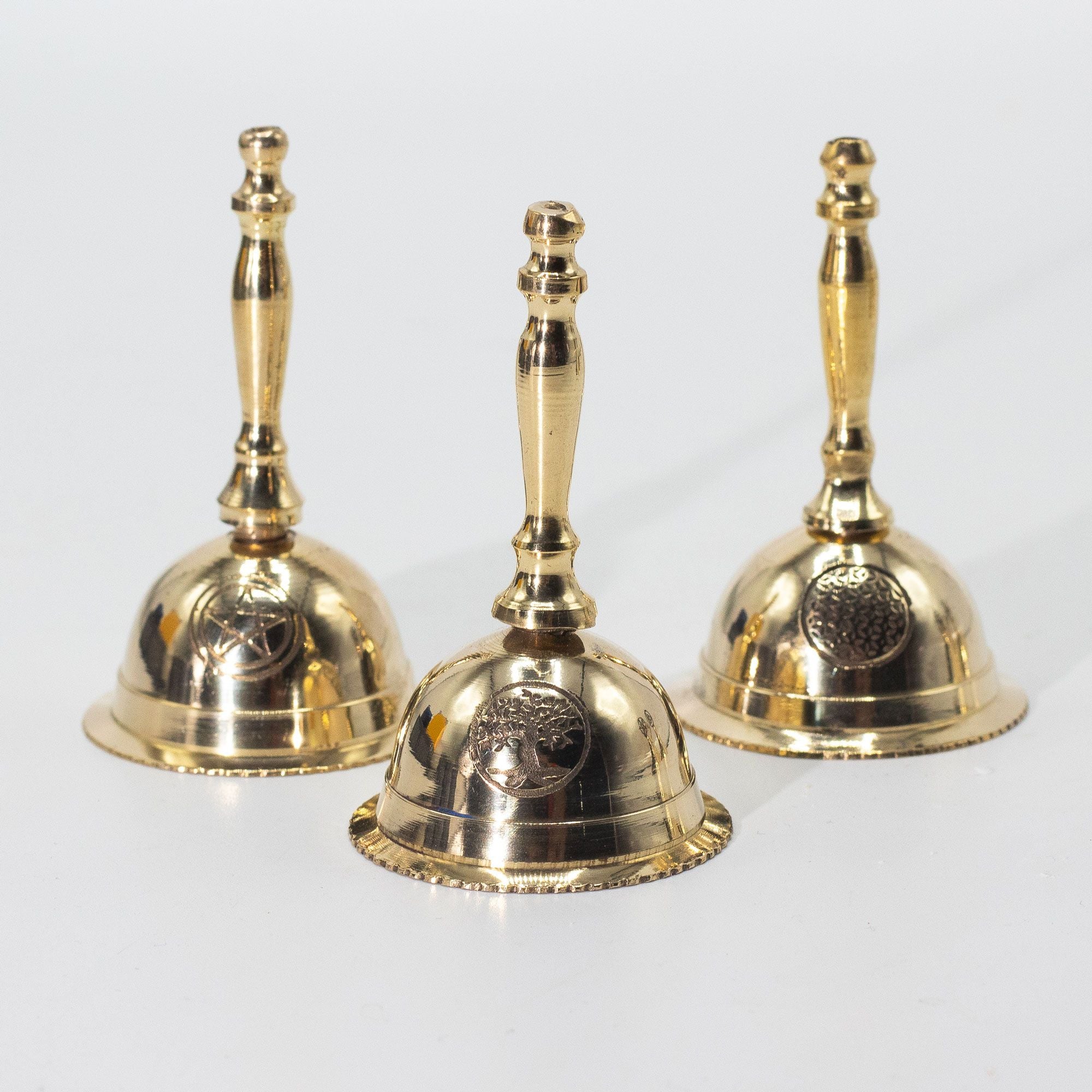 Cloche d'Autel en Laiton – Lune & Pentacle