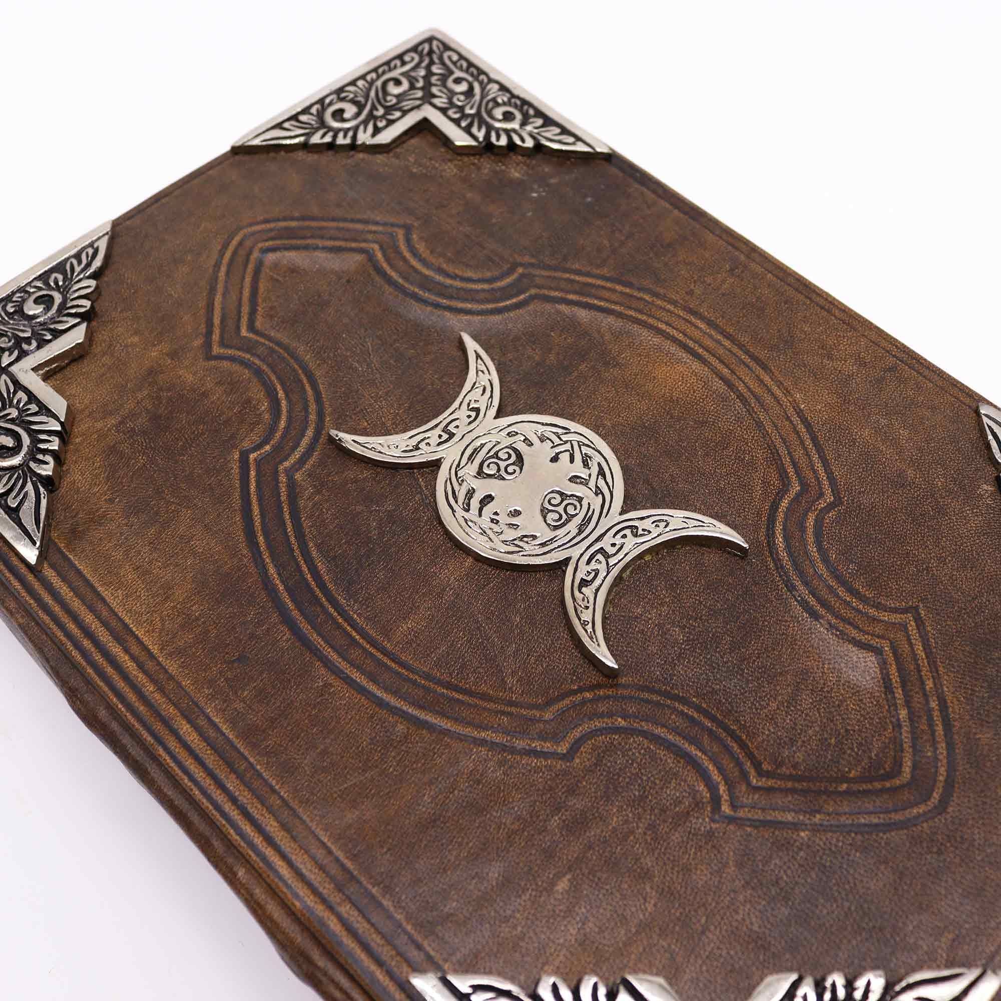 Grand Carnet en Cuir – Triple Lune Zinc – 200 pages Deckle – 26×18 cm