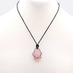 Pendentif Goutte Macramé – Quartz Rose