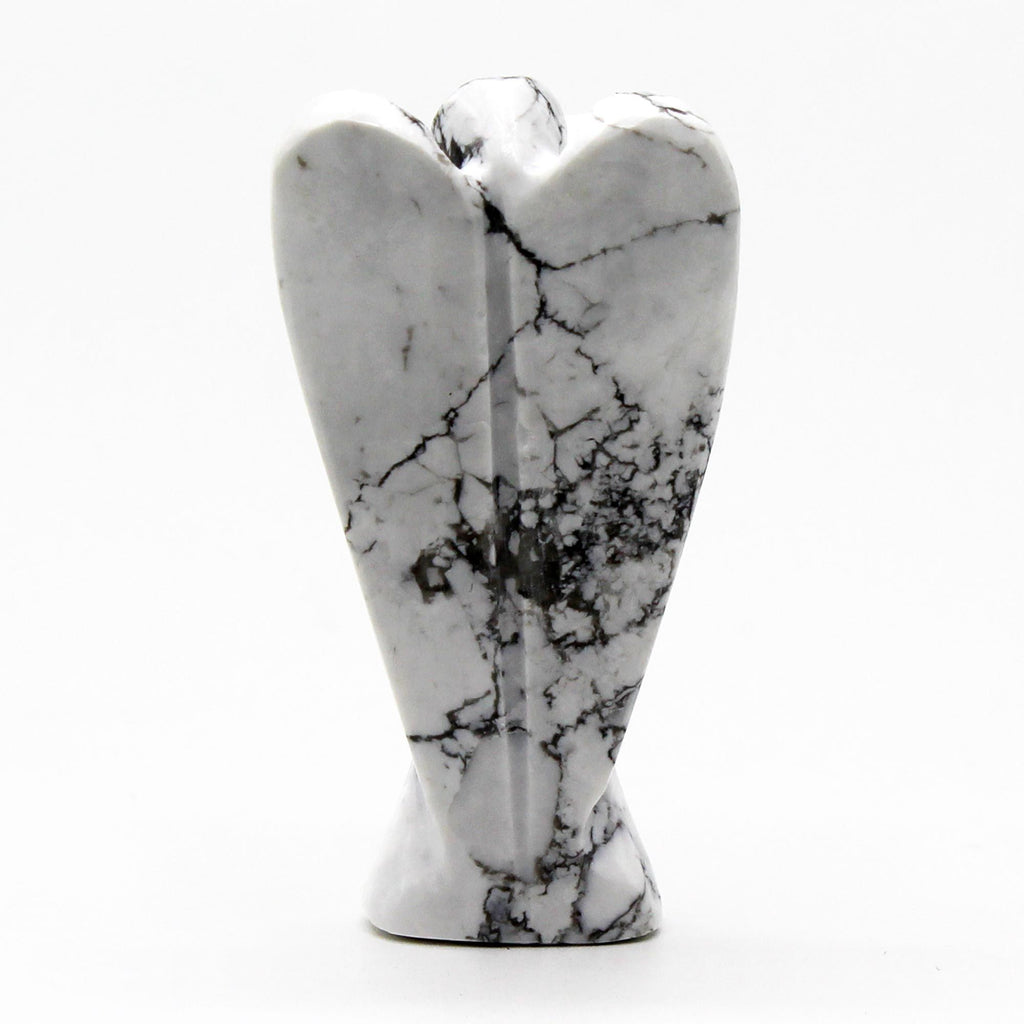 Ange en Gemme Sculpté – Howlite Blanche
