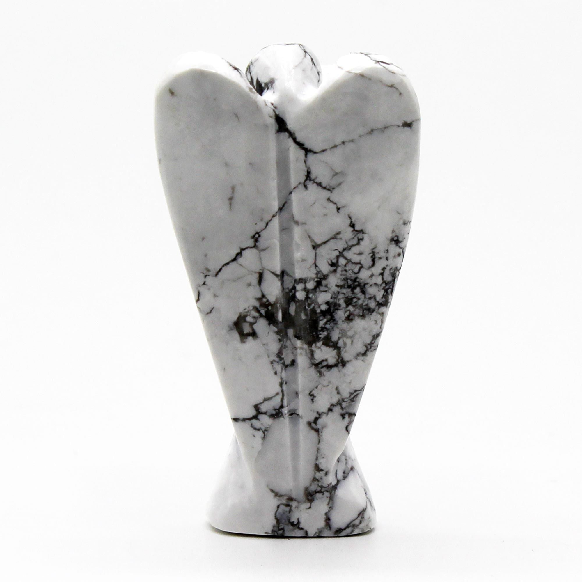 Ange en Gemme Sculpté – Howlite Blanche