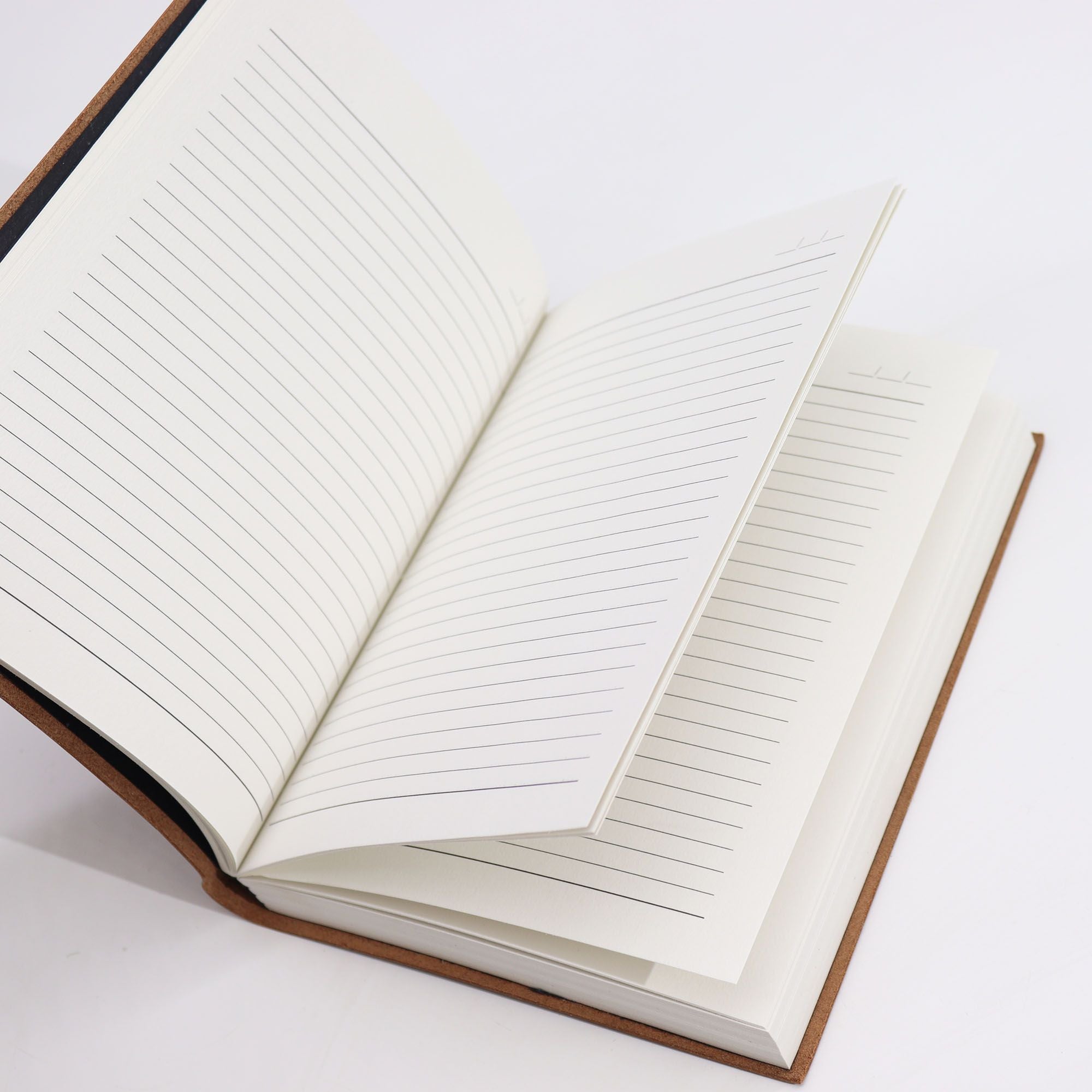 Carnet en Cuir – Tan Foncé – 100 pages lignées – 20×15 cm